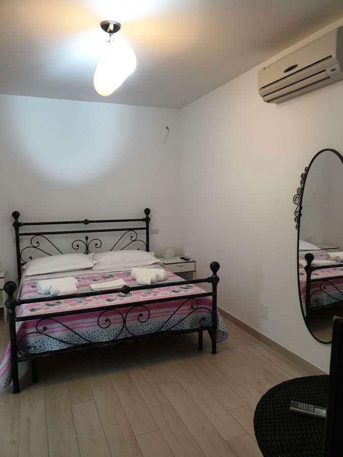 Hotel La Passione Dei Sassi Matera Habitación foto